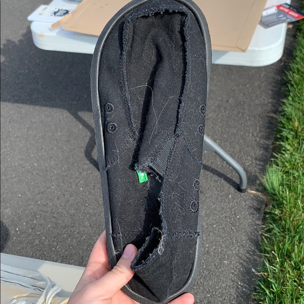 Sanuk shoes